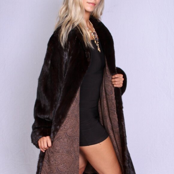 Blackglama Mink Coat - Picture 5 of 5